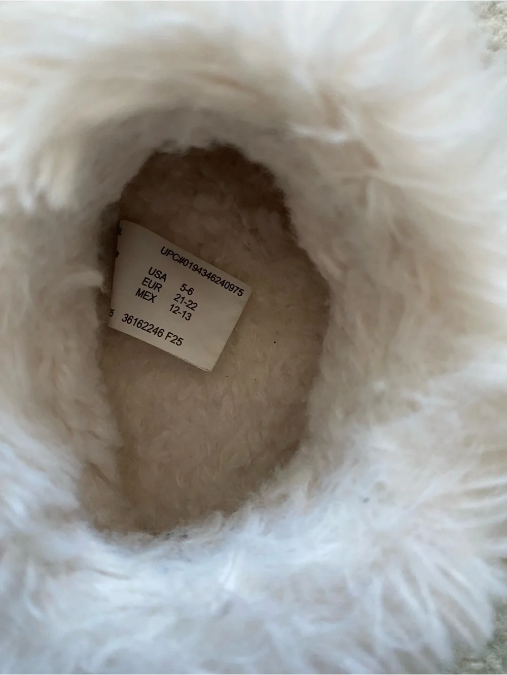 Toddler Cozy Tan Faux Fur Lined Slippers Size 7